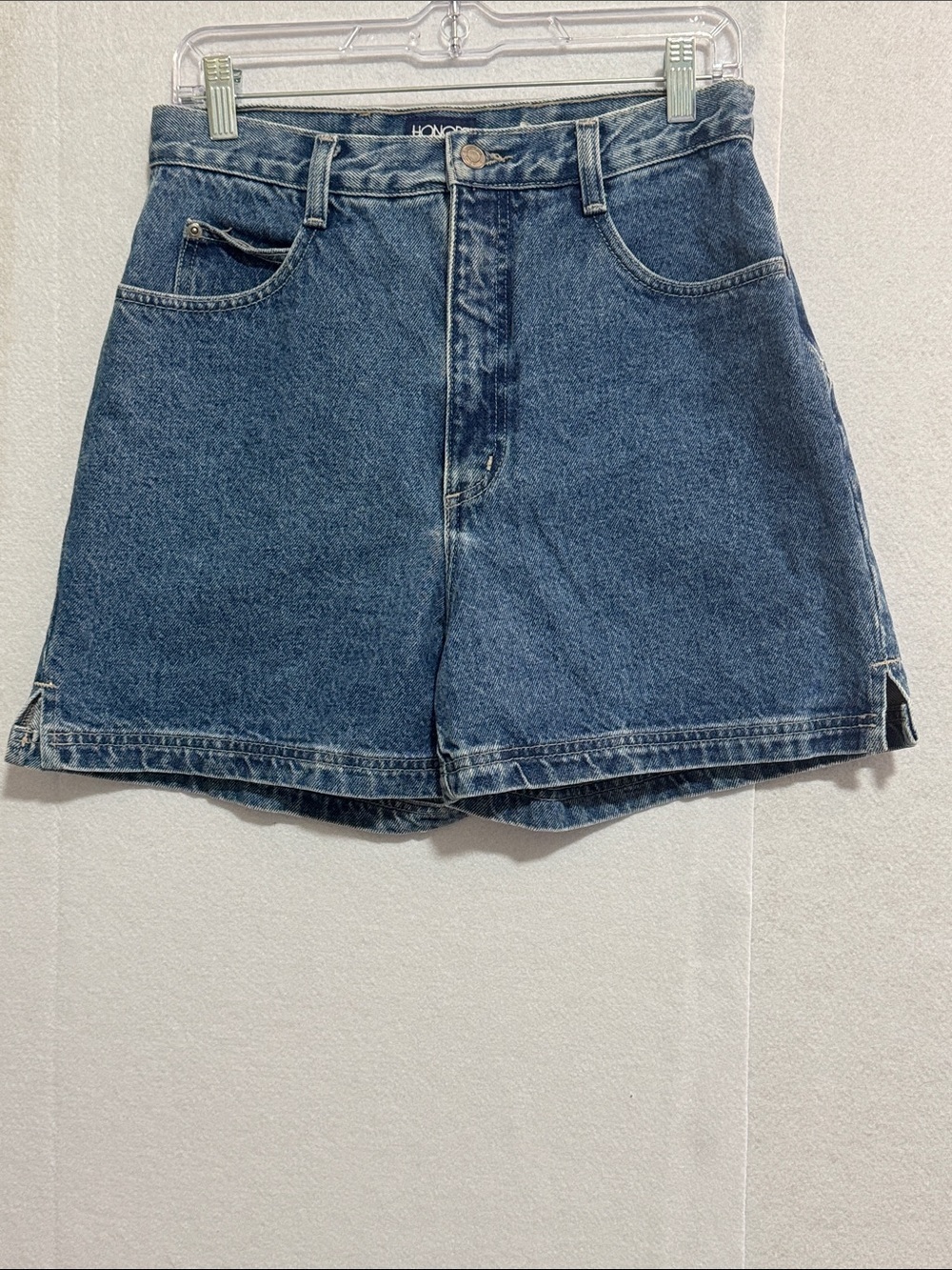 Honors Vintage High-Rise Classic 100% Cotton Denim Shorts in Blue